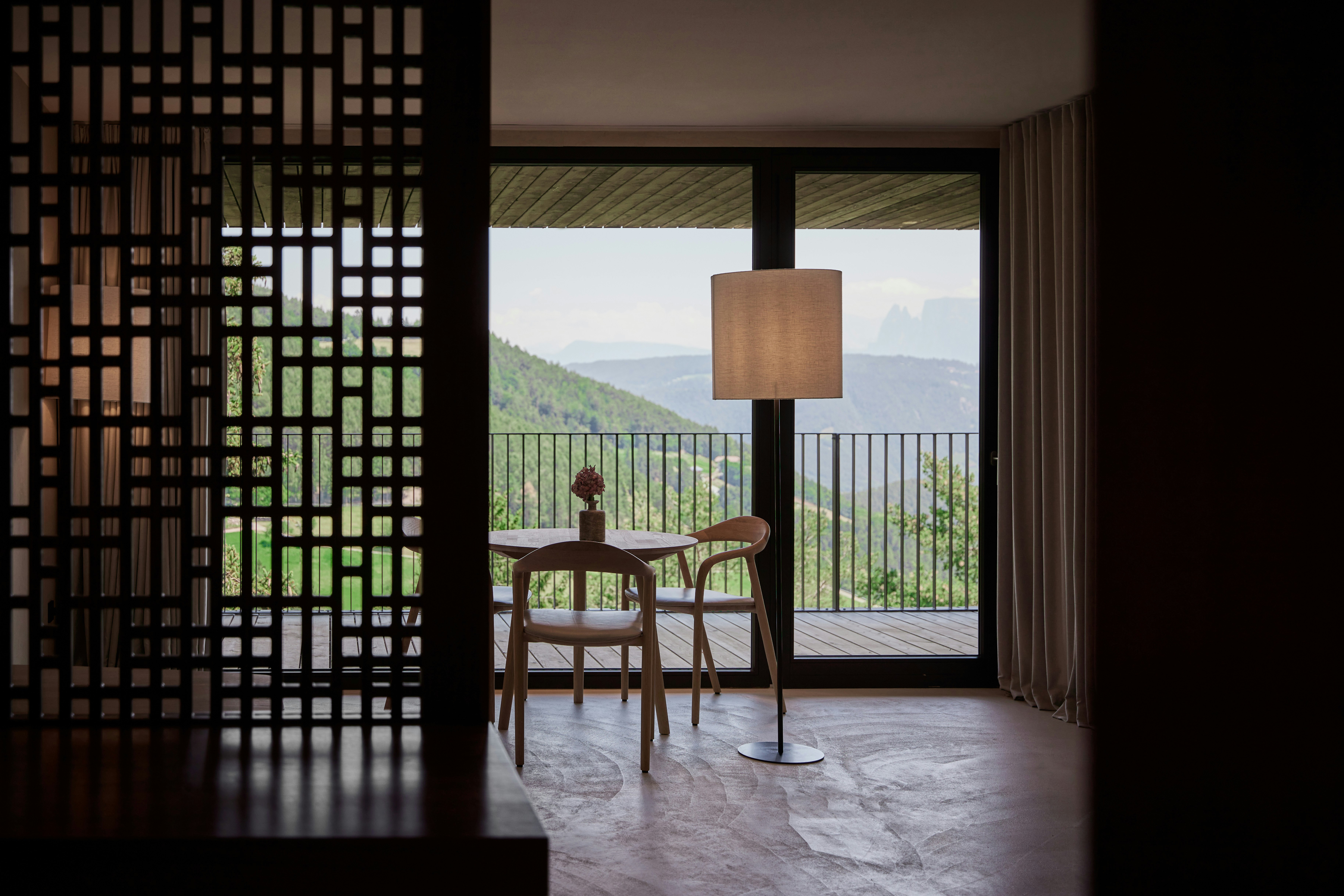 Saltus Suite - Dining Area