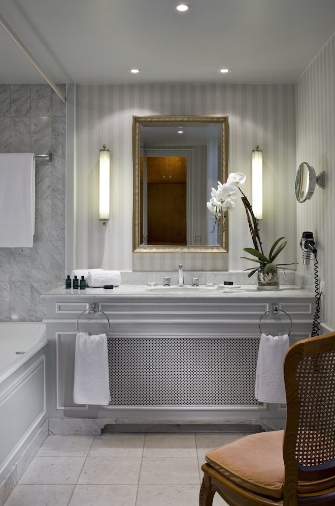 Bathroom Junior Suite