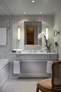 Bathroom Junior Suite