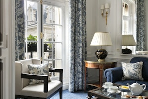Junior Suite Lounge Corner