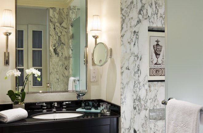 Bathroom Classic room