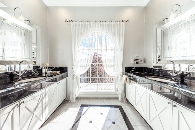 Tower Suite Bathroom