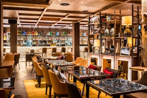 Hotel Restaurant