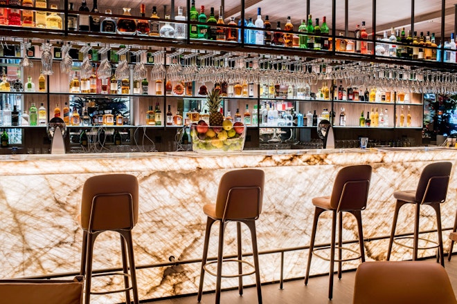 Lounge Bar