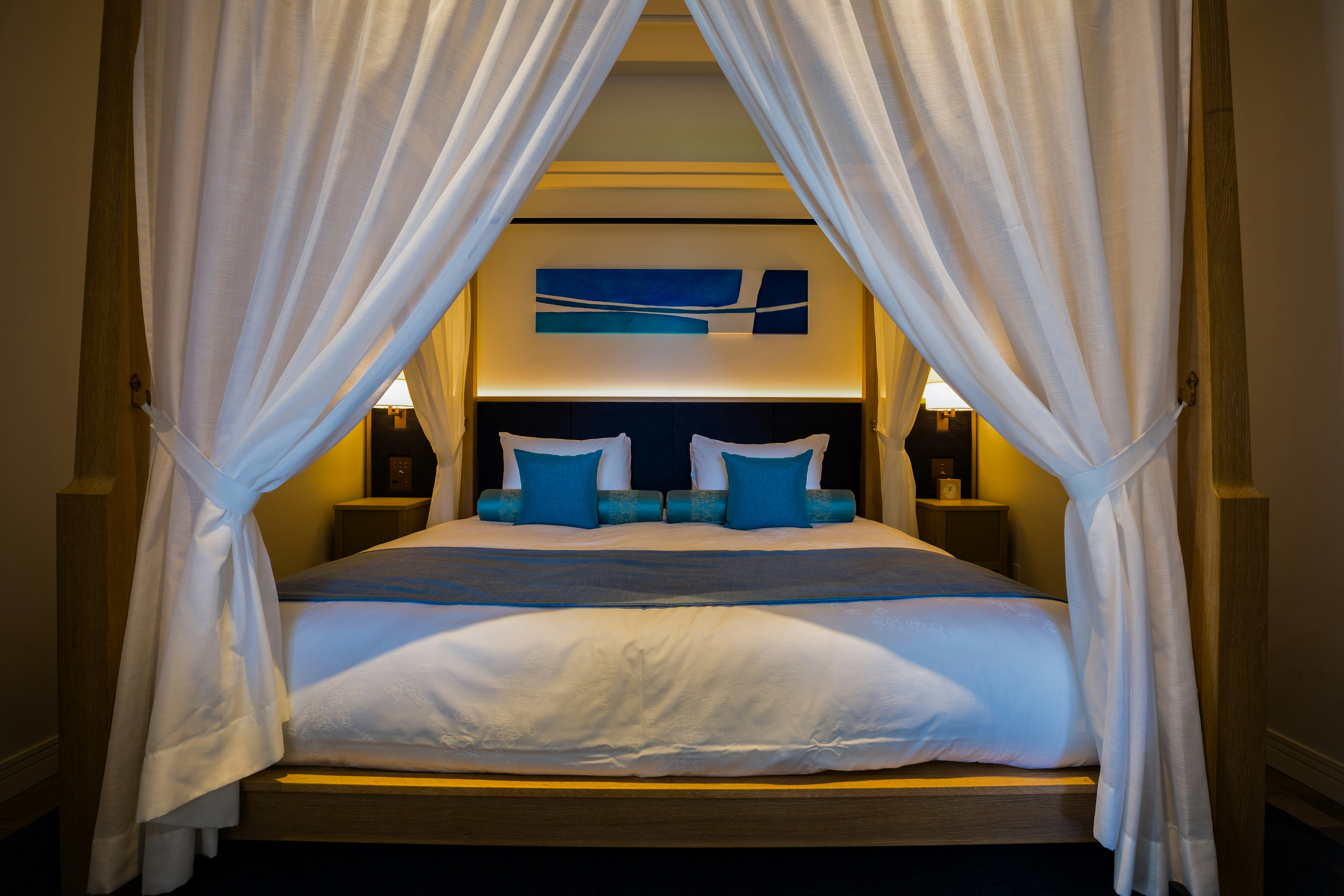 Premier Pool Villa Suite Maisonnette Bedroom