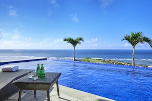 Presidential Suite Infinity Pool