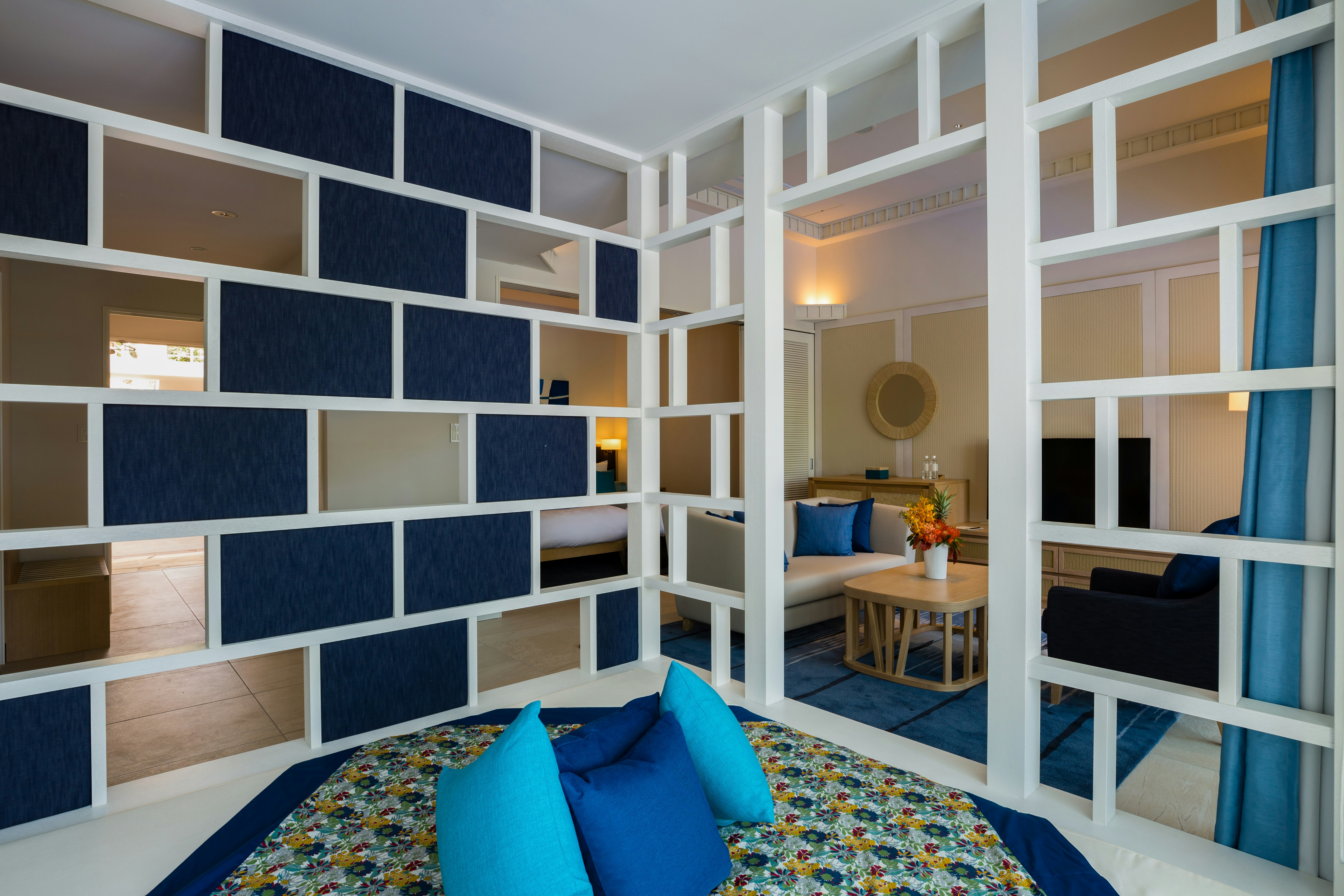 Premier Pool Villa Suite F Day Bed