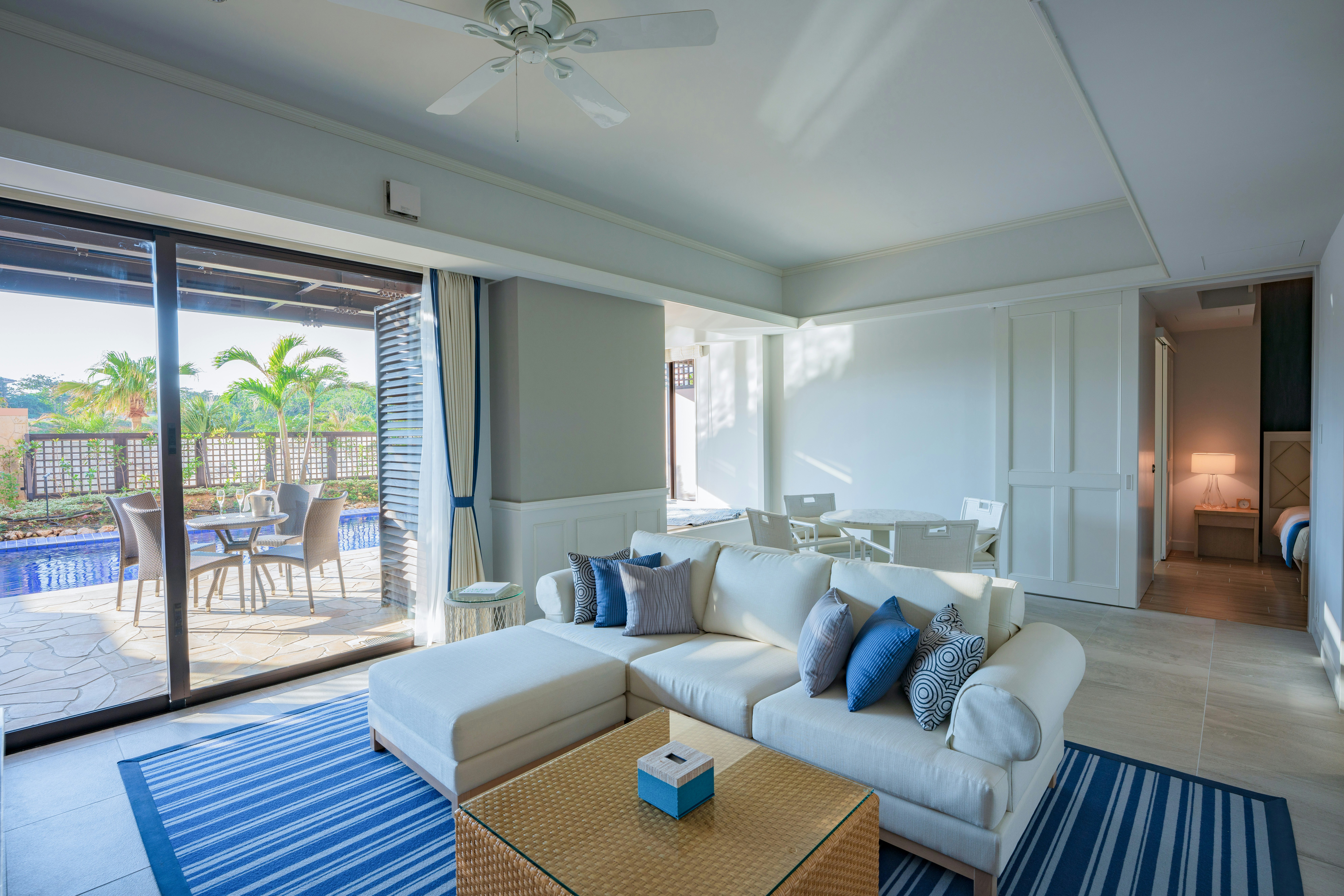 Garden Pool Suite Living Room