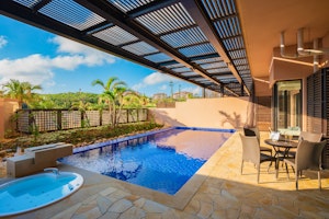 Garden Pool Suite Private Pool & Jacuzzi
