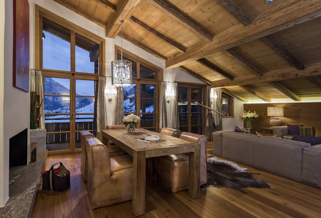 Master Suite - Living Area