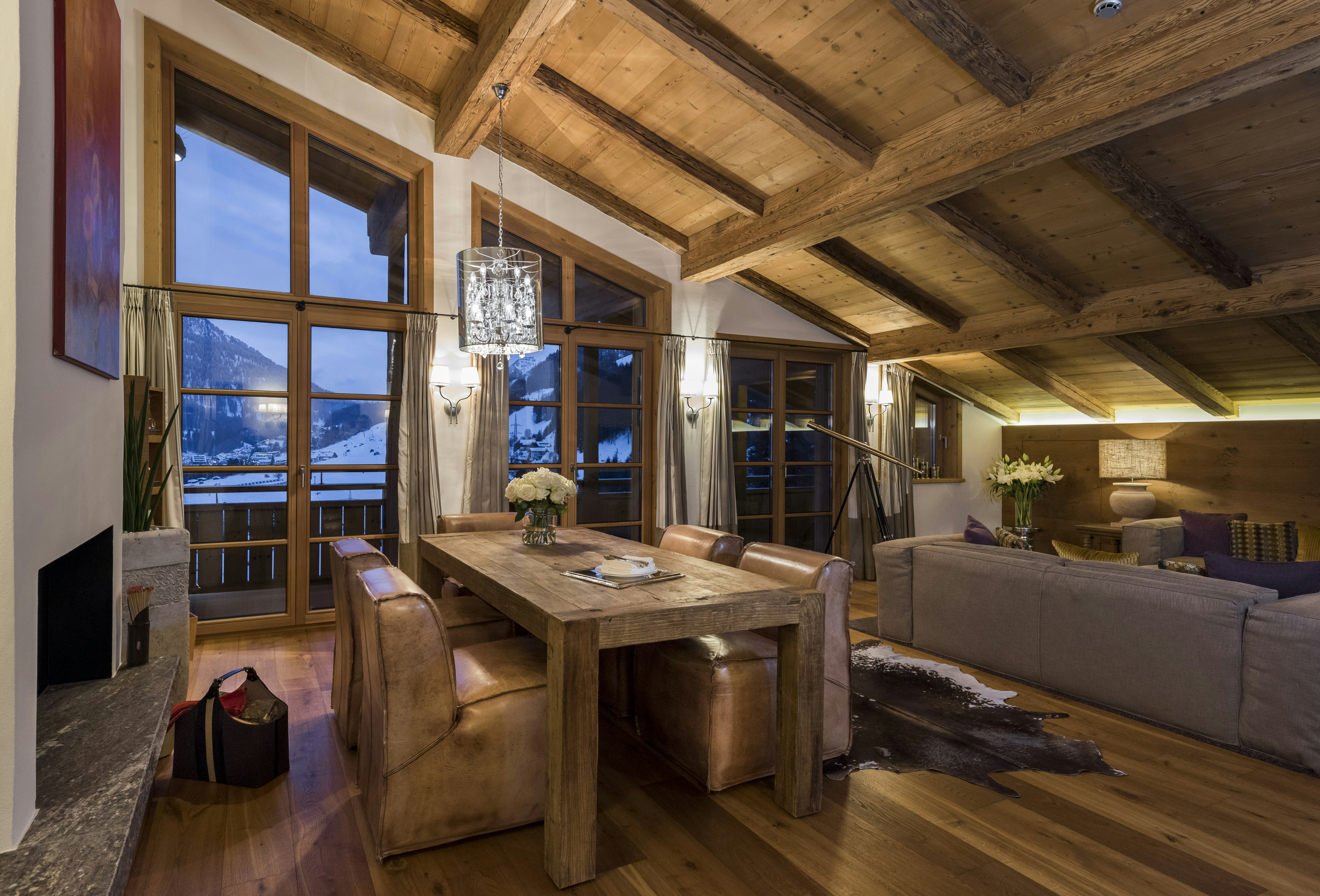 Master Suite - Living Area