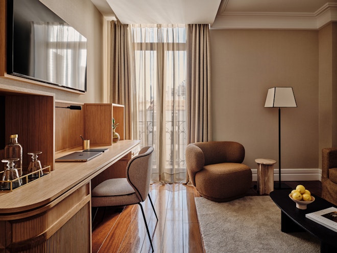 Grand Suite - Living Area