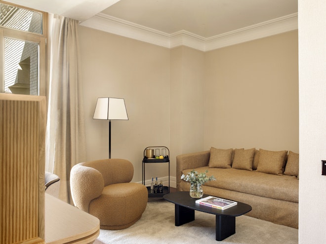 Grand Suite Living Room
