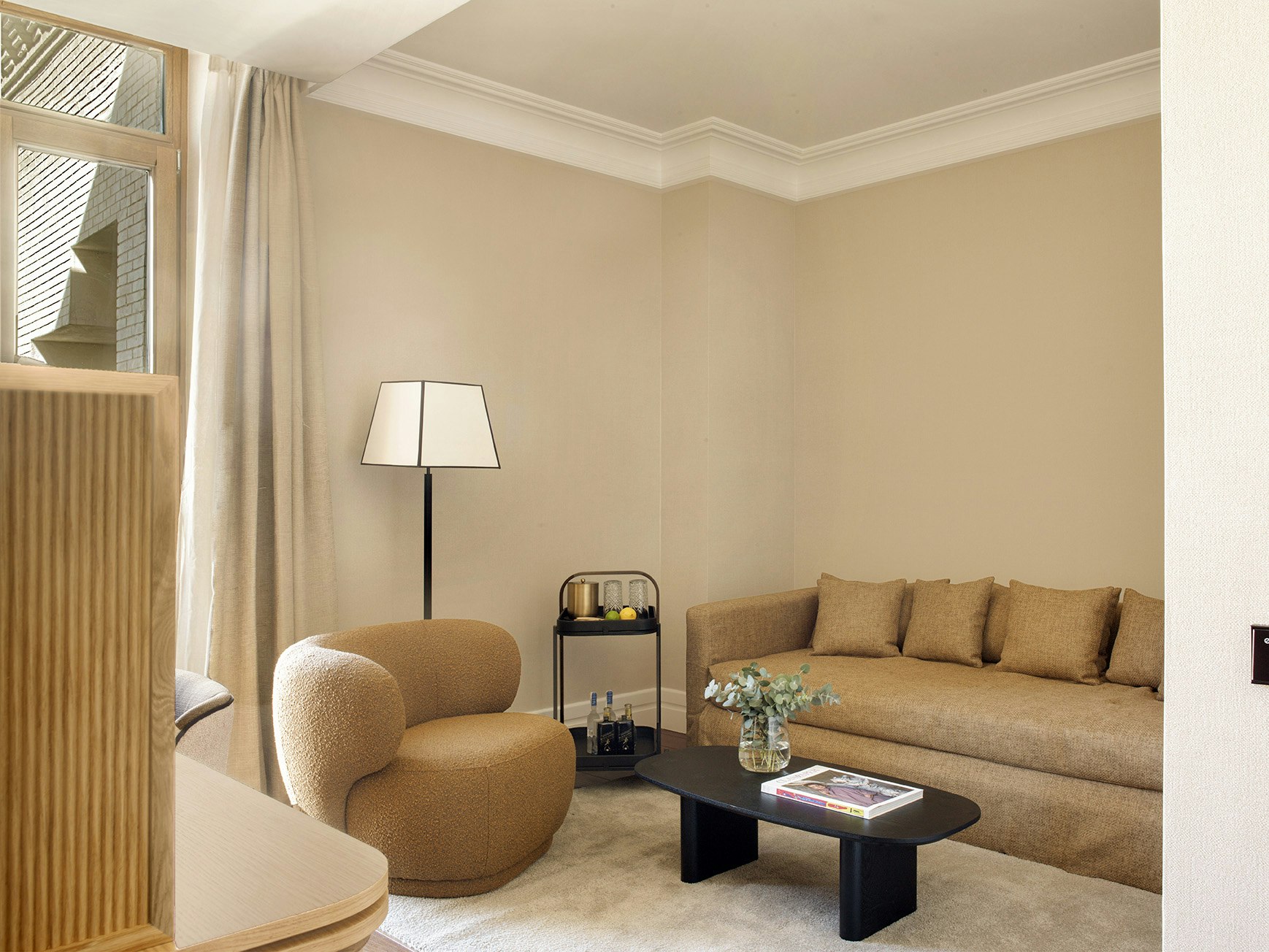 Grand Suite Living Room