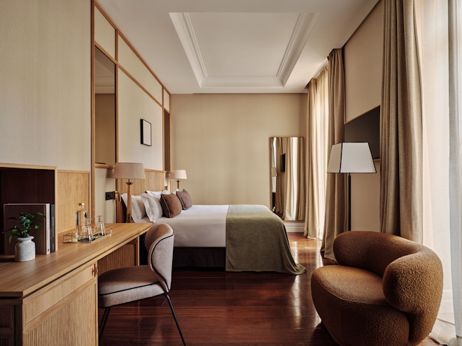 Deluxe King or Twin Room - Bedroom