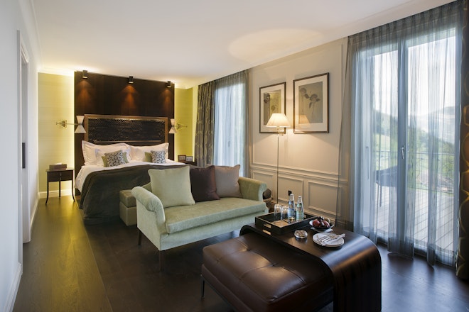 Superior Room Lake View - Bedroom
