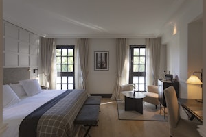 Contemporary Deluxe Room