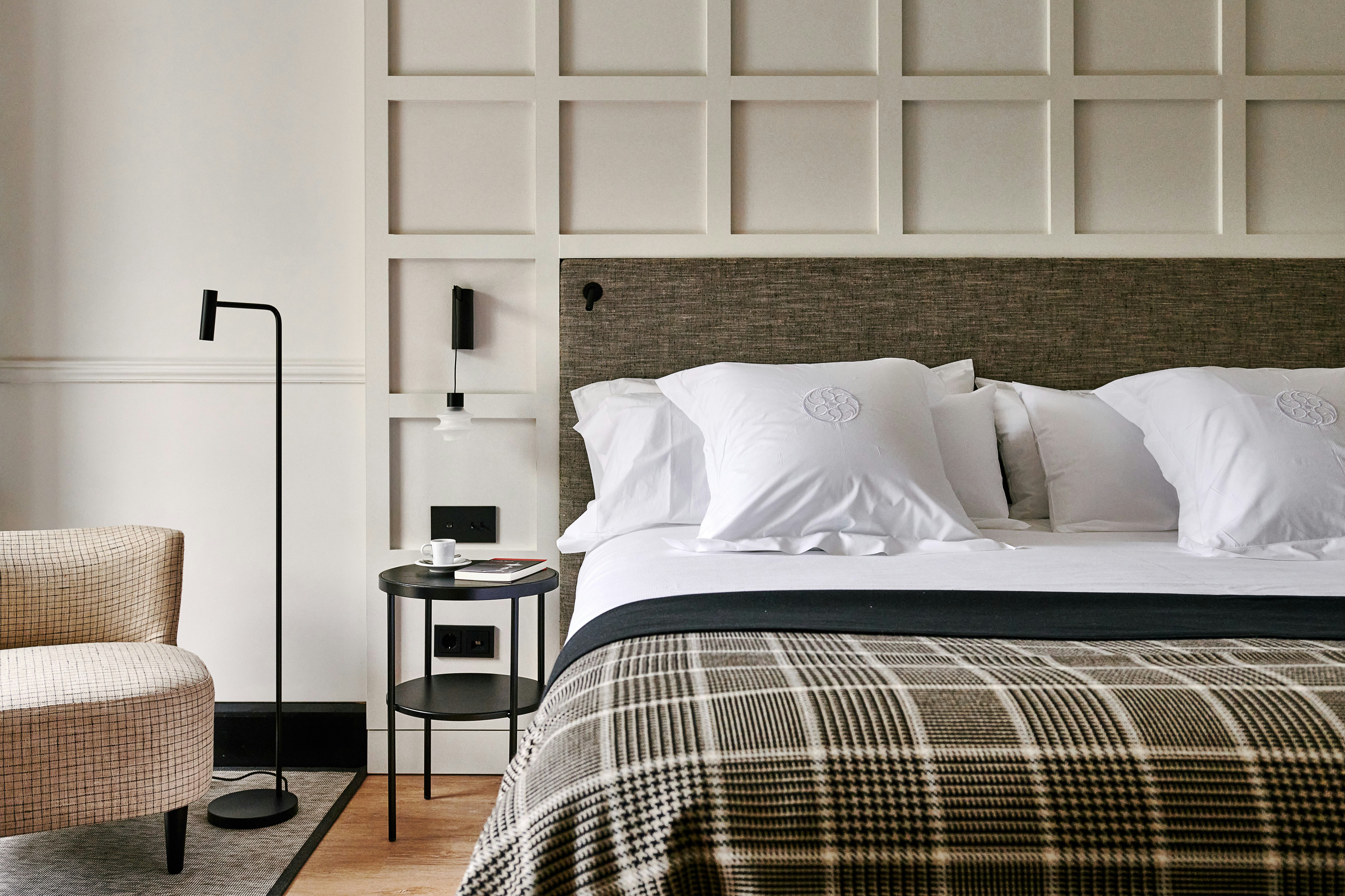 Contemporary Deluxe Room