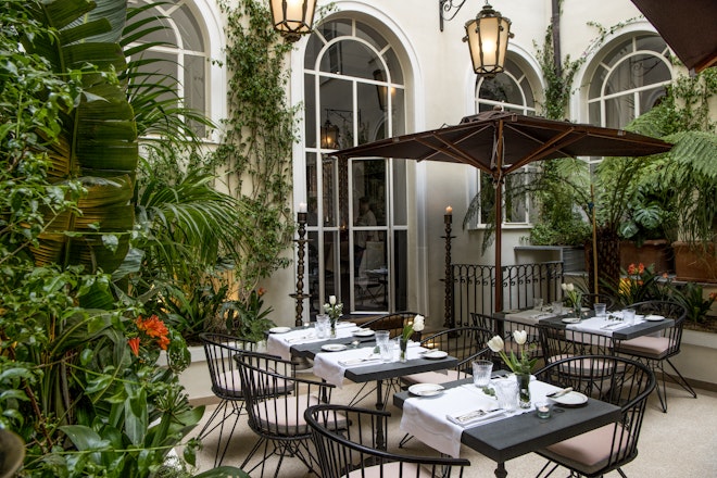 Adelaide - Alfresco Dining