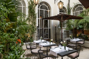 Adelaide - Alfresco Dining