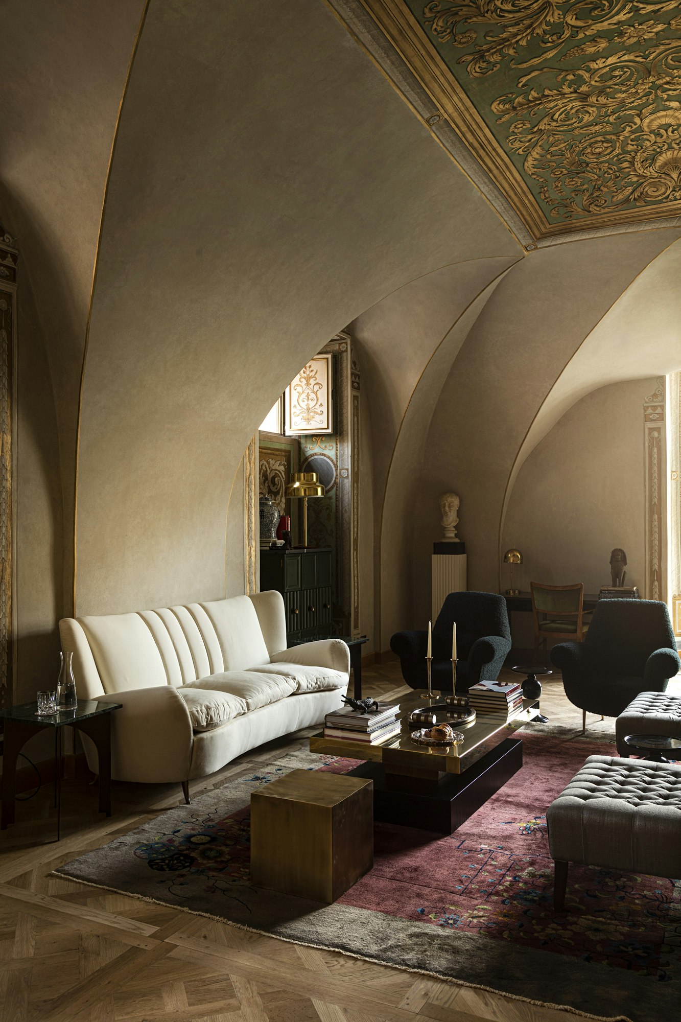 Borghese Suite Living Room detail - Palazzo Vilon