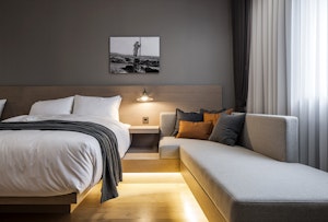 Family Twin Queen - Bedroom