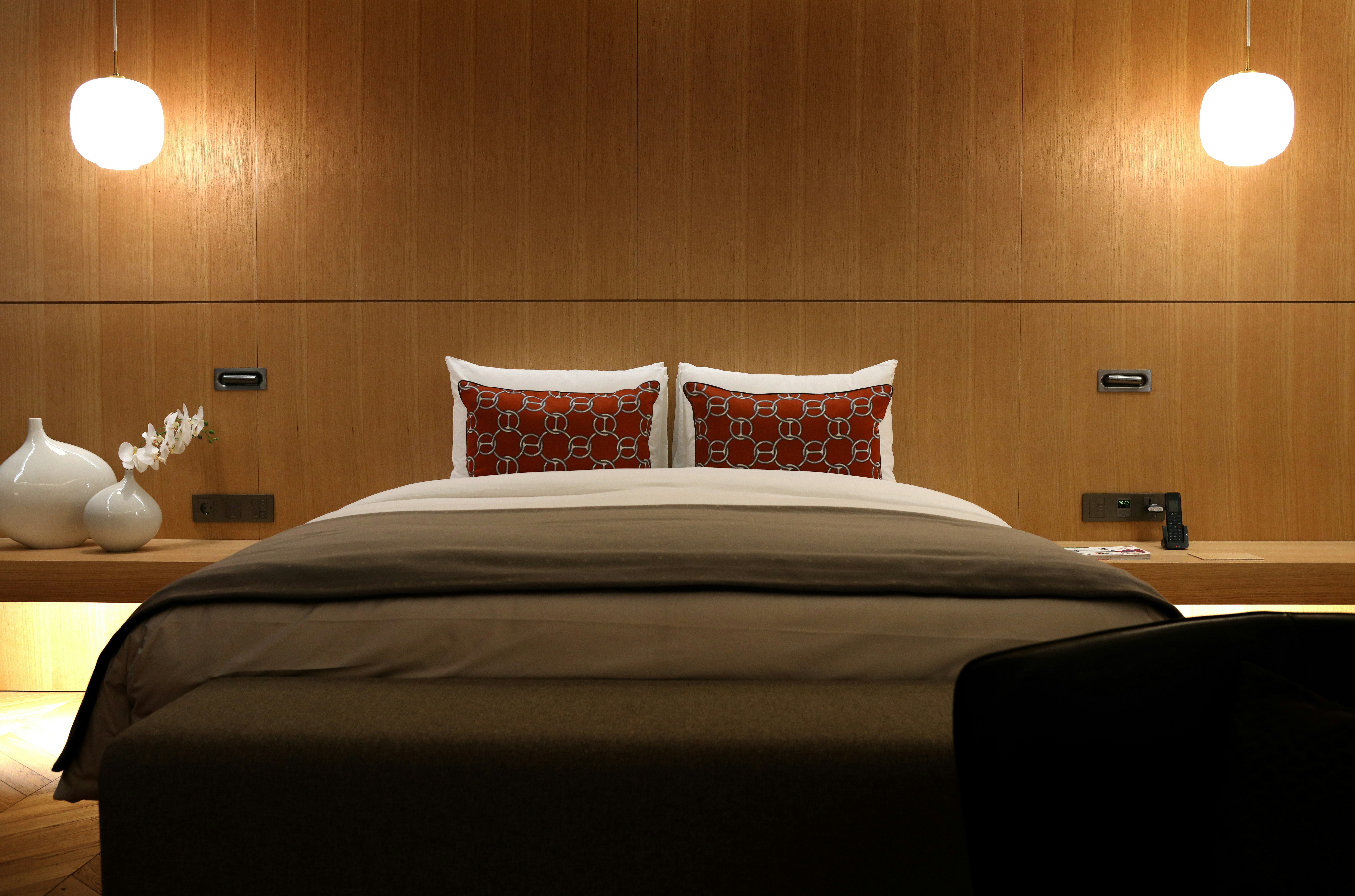 Signature Suite - Bedroom