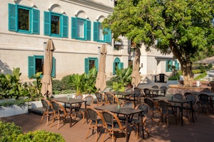 Giam Tea Exterior
