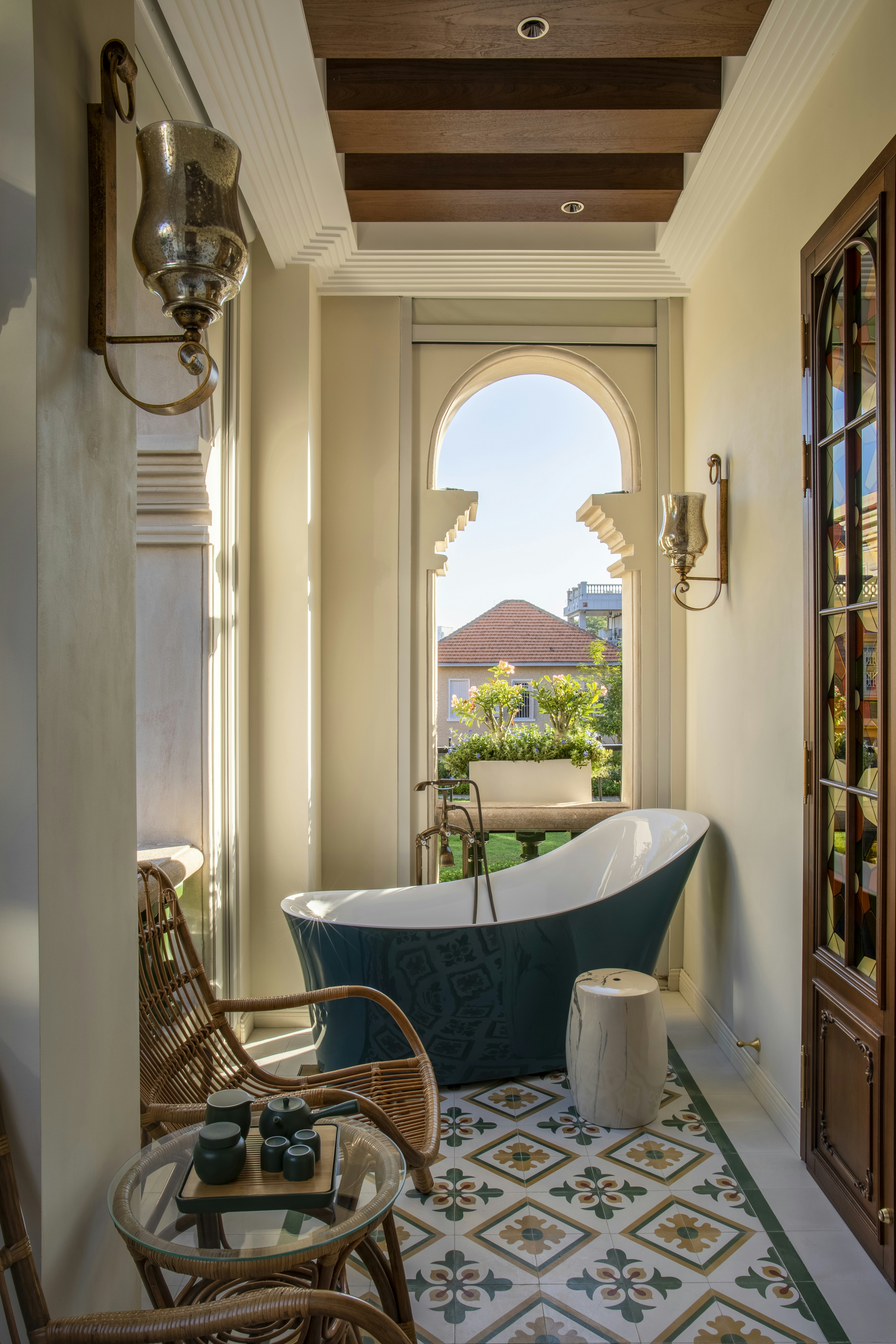 Deluxe View King Room - Bathtub