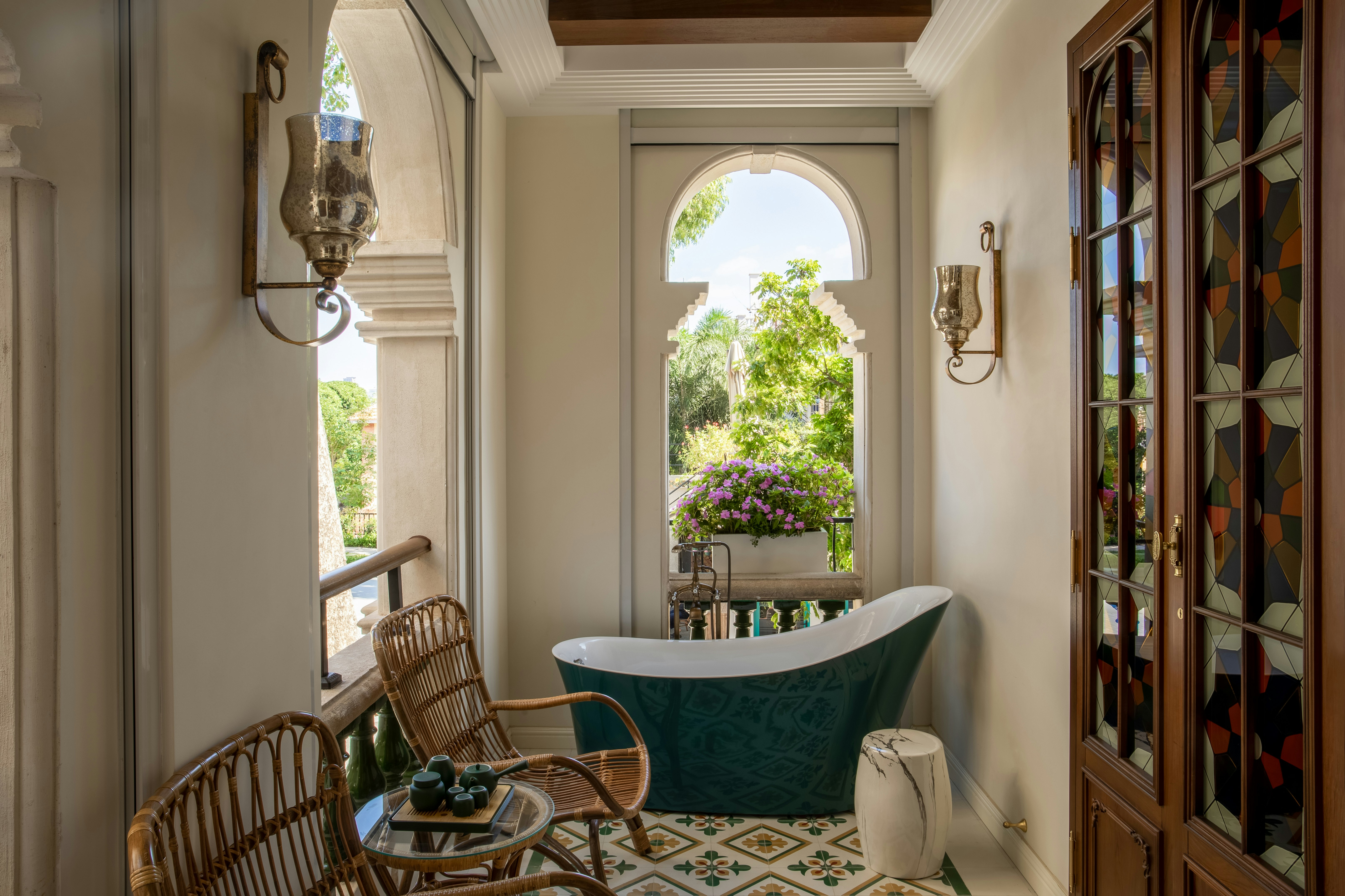 Superior View King Room - Bathtub