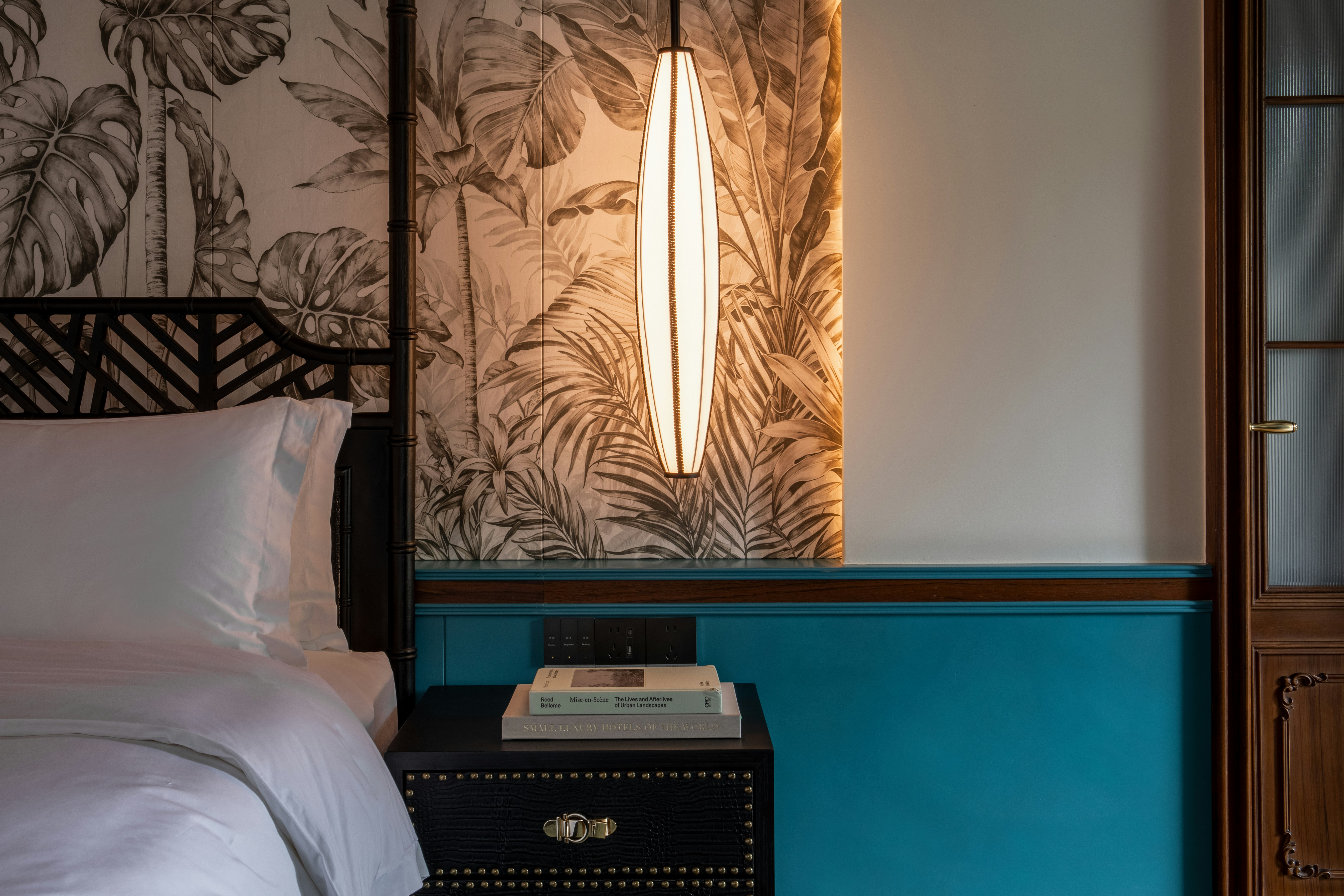 Huang Yan Suite - Bedroom