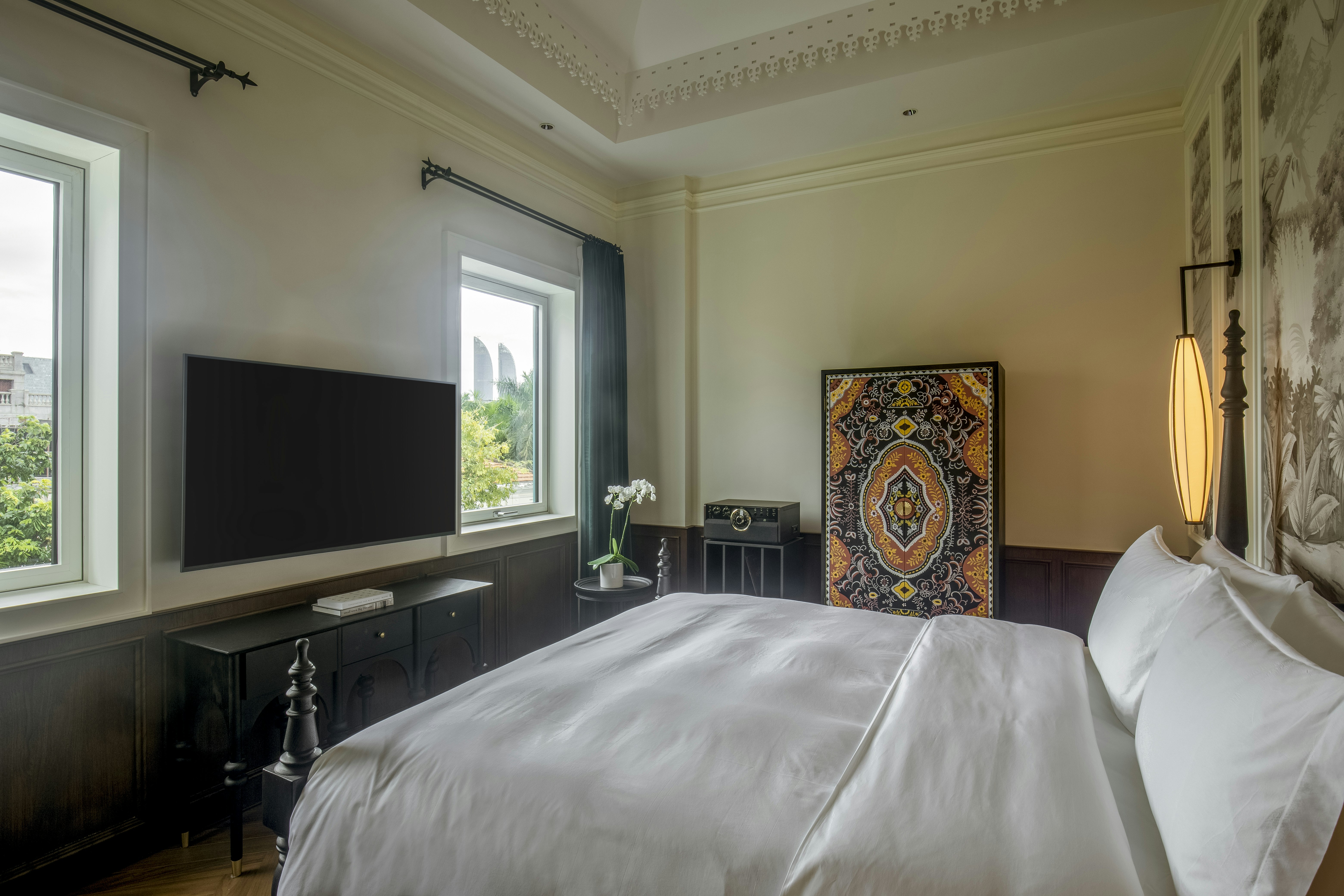 Superior View King Room - Bedroom