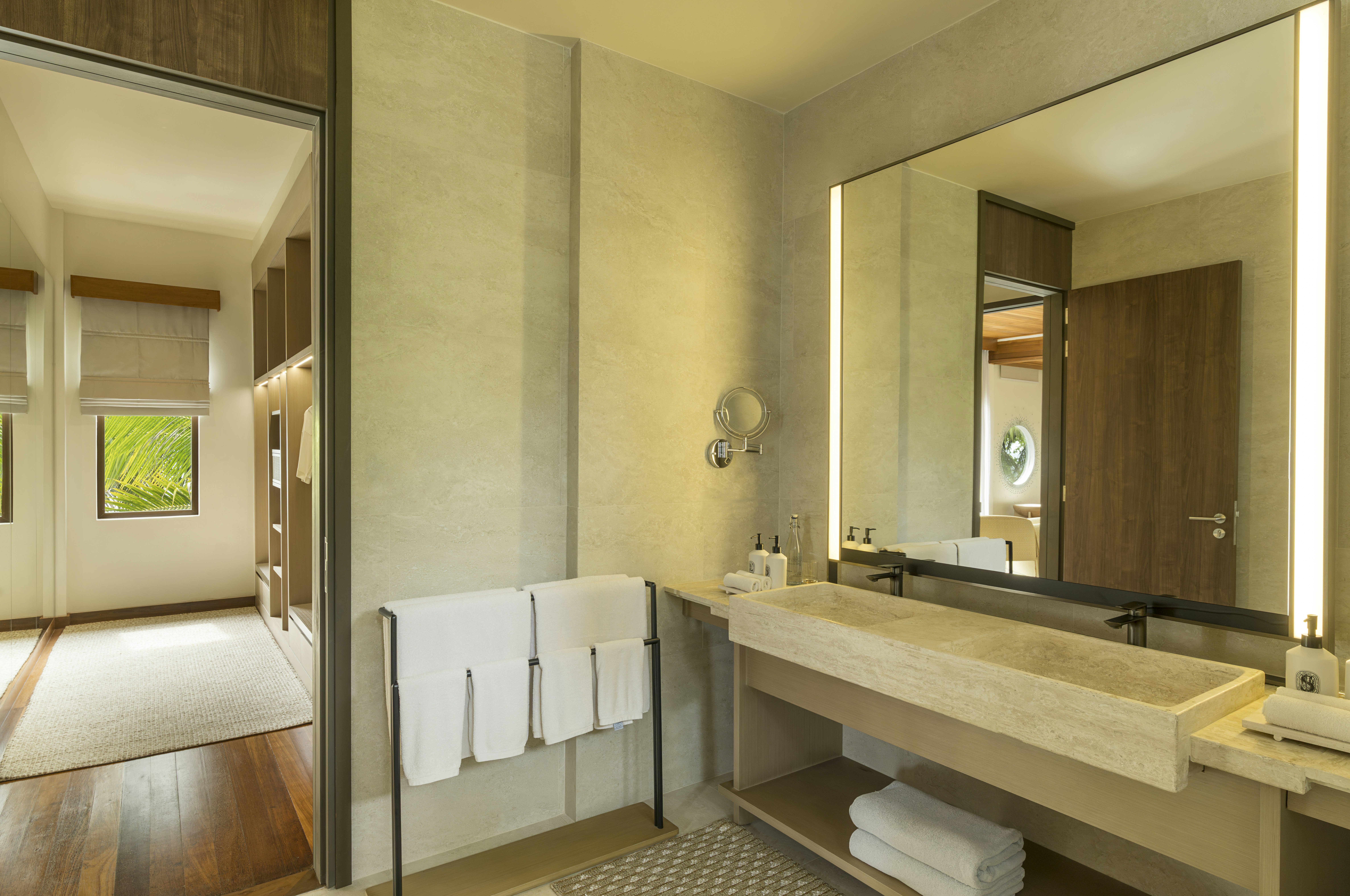 Three Bedroom Beach Pavilion with Pool - Master Bathroom