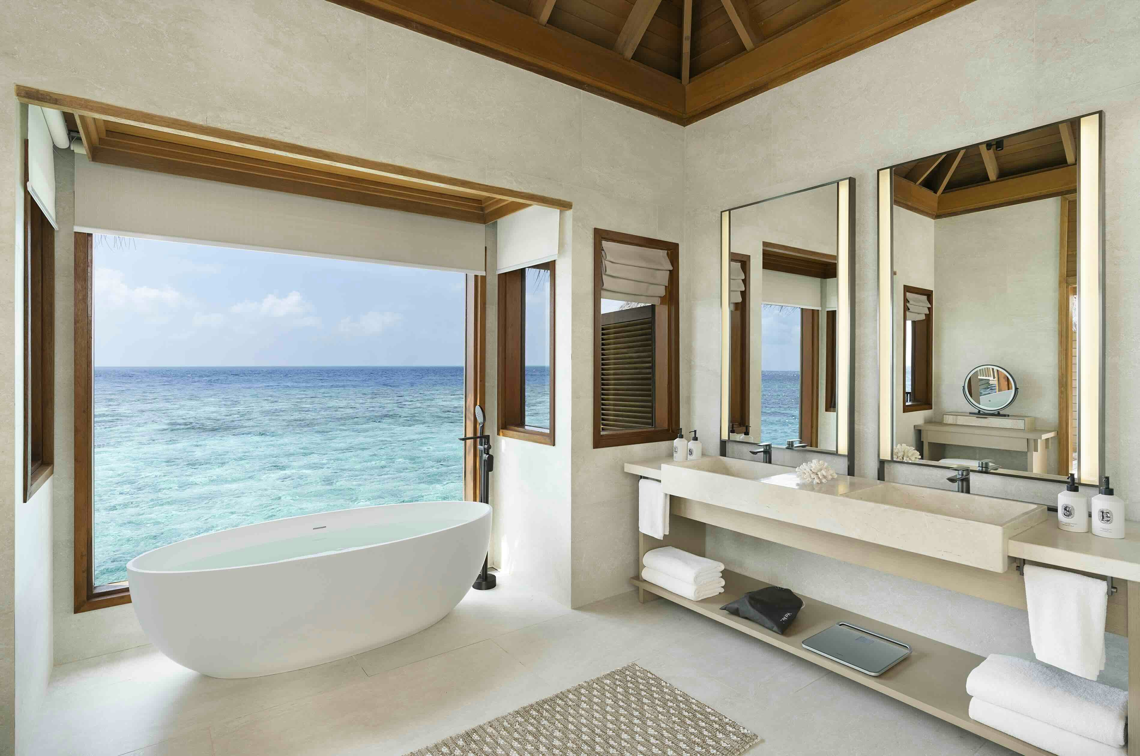 Ocean Bungalow with Pool - Bathroom