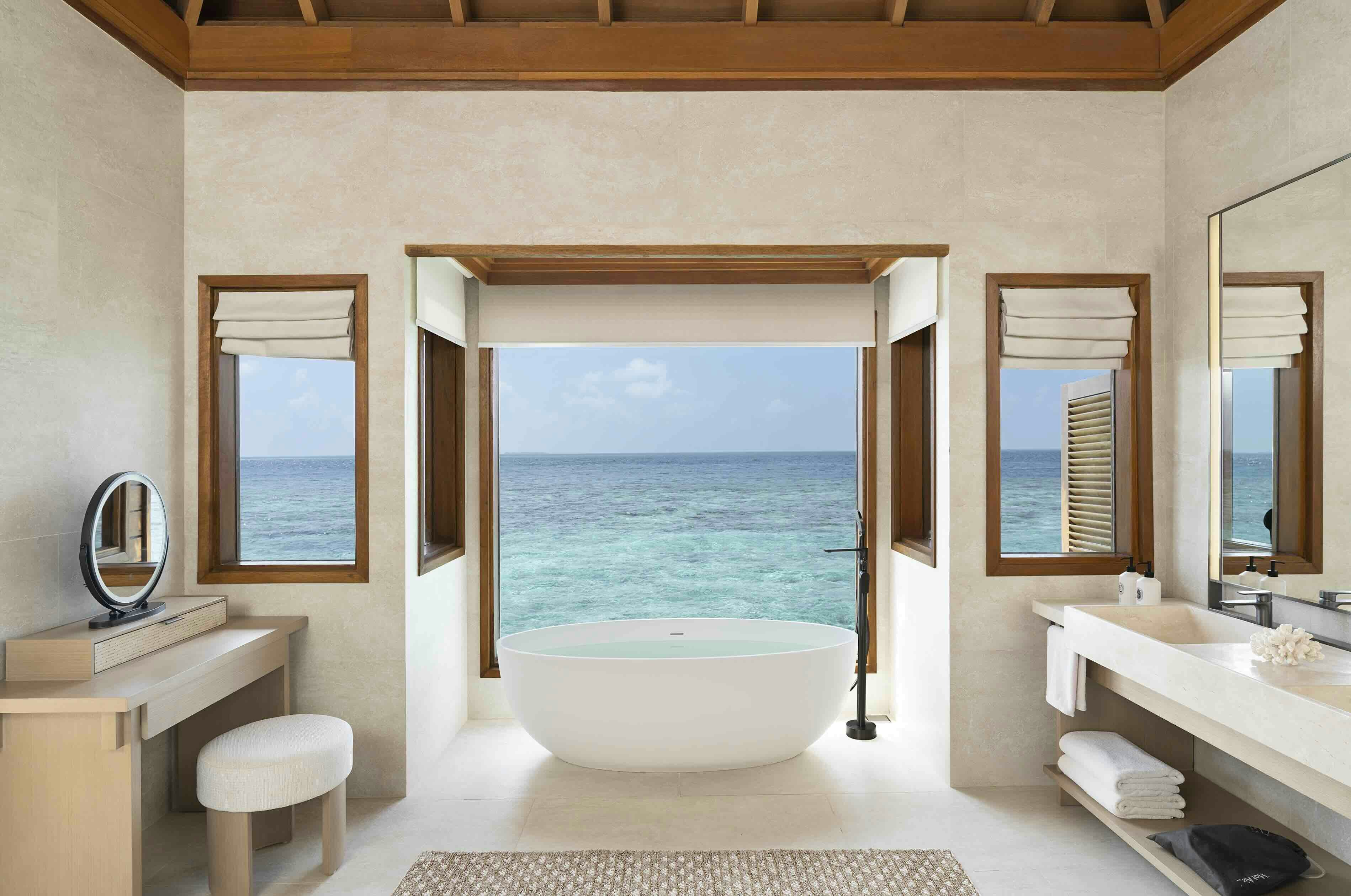 Ocean Bungalow with Pool - Bathroom