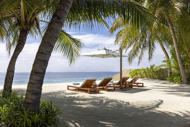 Three Bedroom Beach Pavilion with Pool - Beachfront