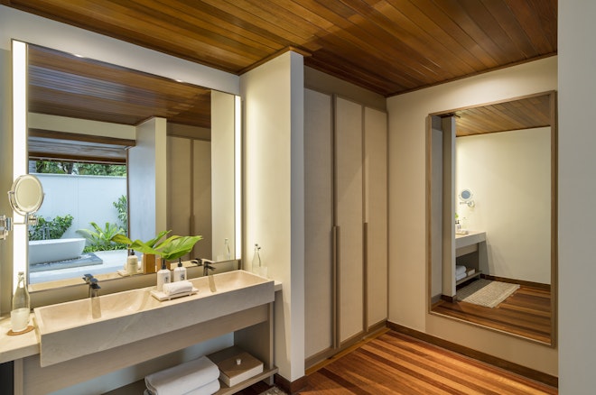 Three Bedroom Beach Pavilion with Pool - Bathroom