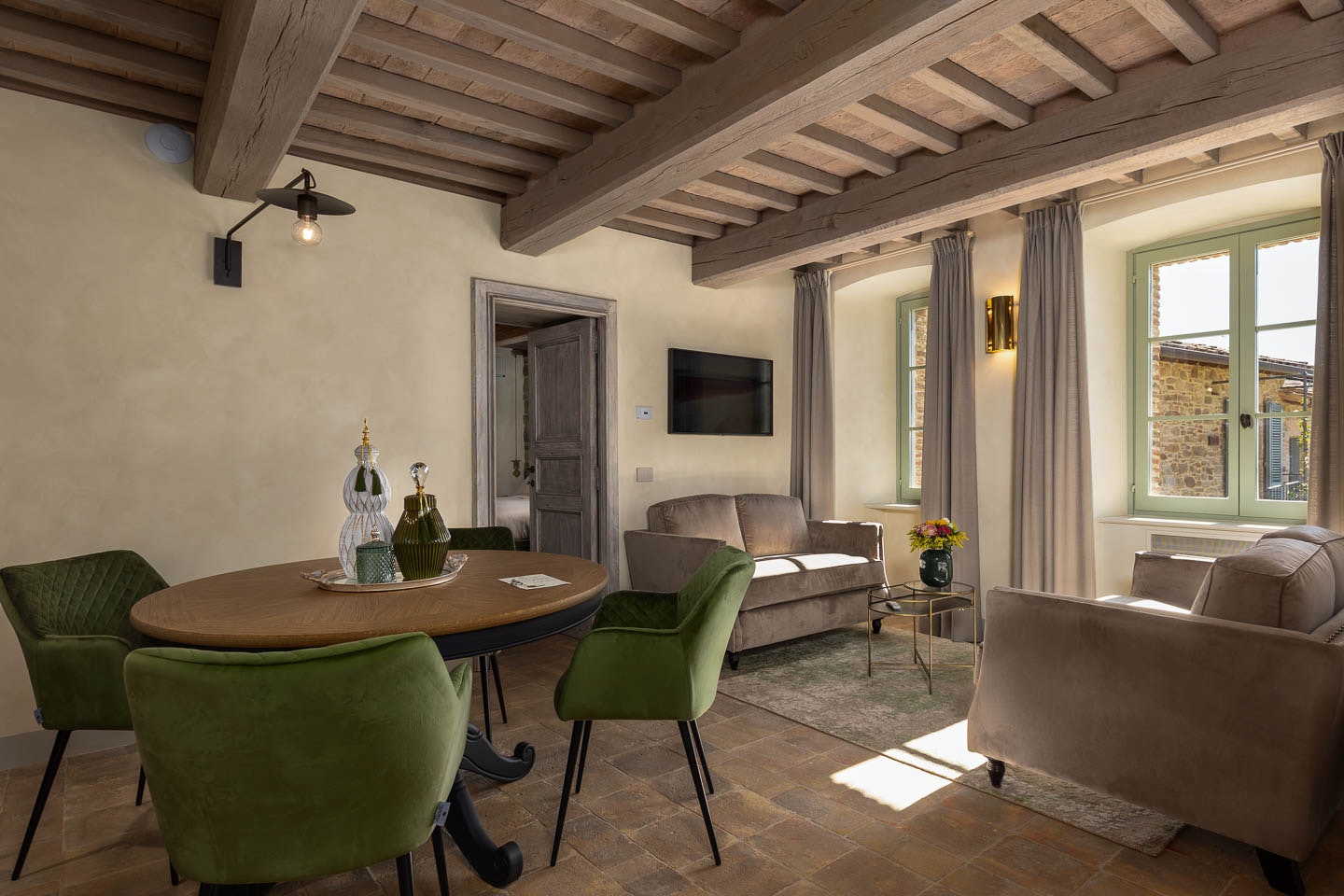 Superior - Living Area