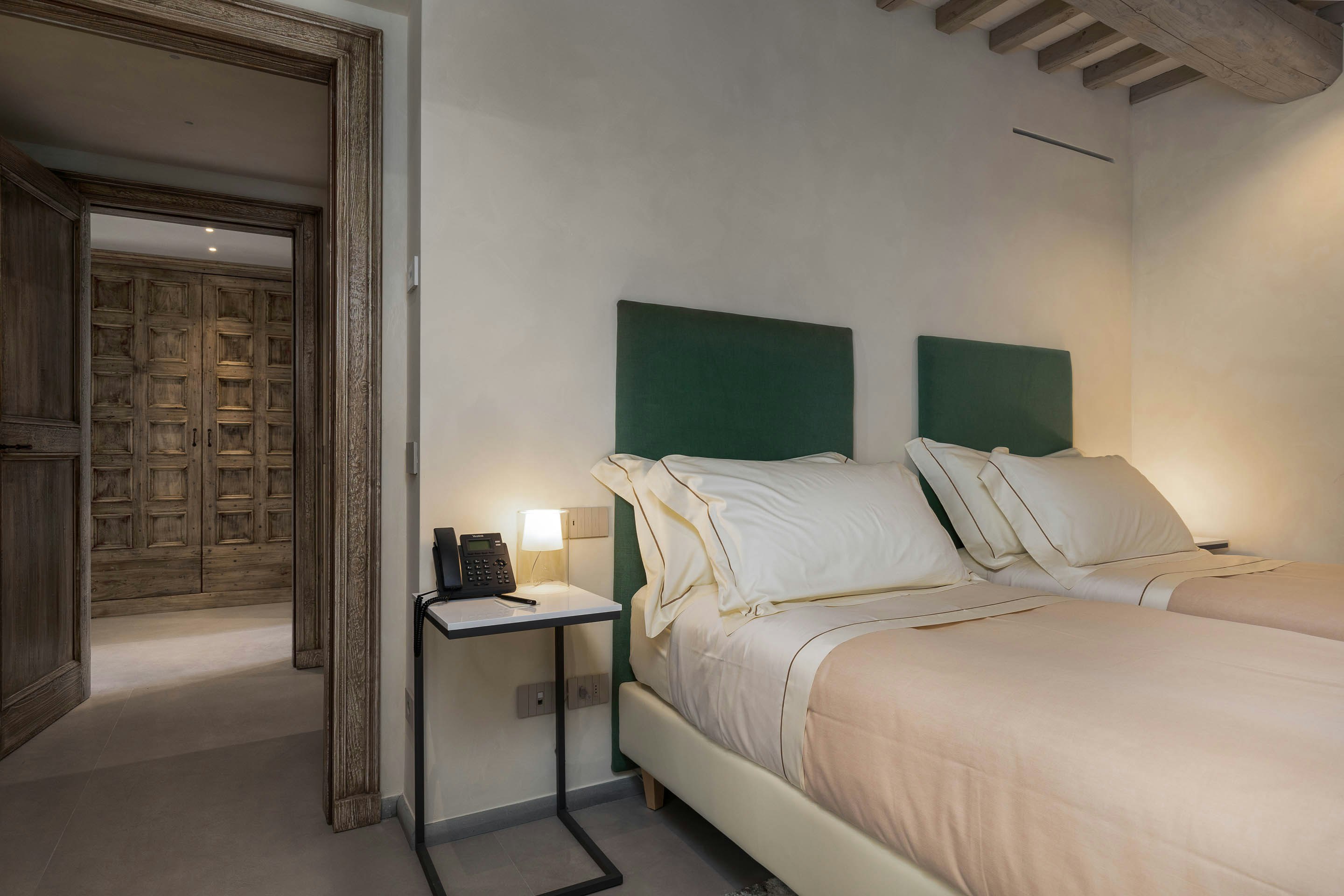 Junior Suite Patio - Bedroom