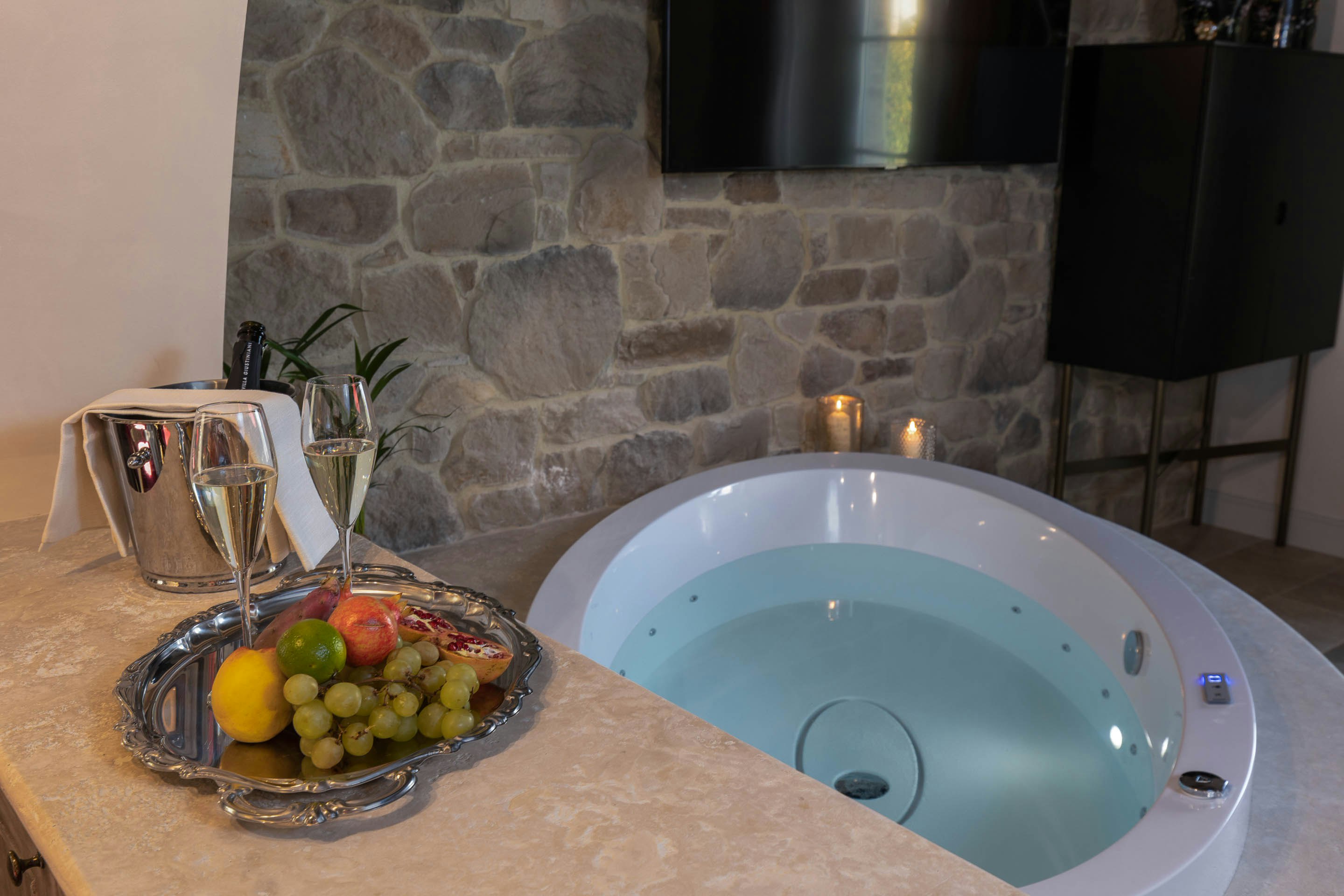 Suite Patio - Jacuzzi