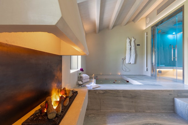 Presidential Suite - Bathroom