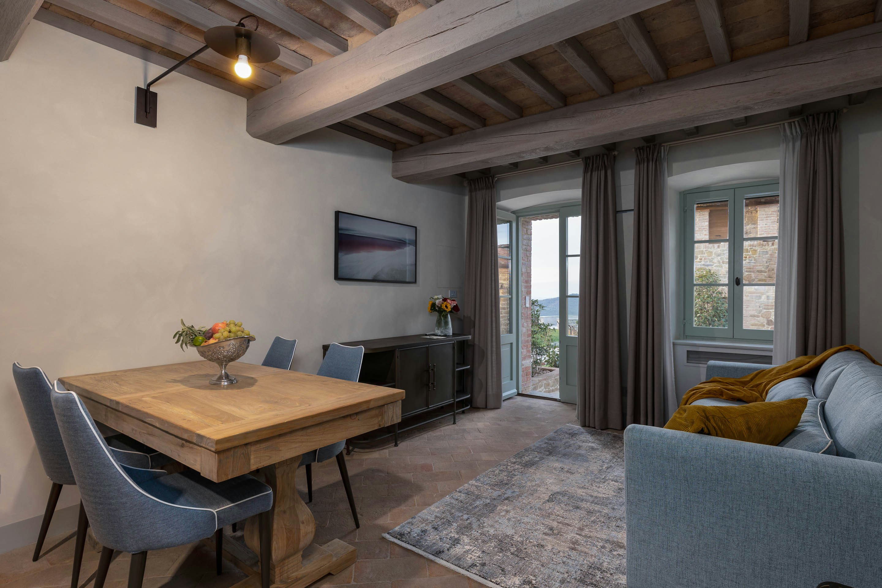 Superior - Living Area