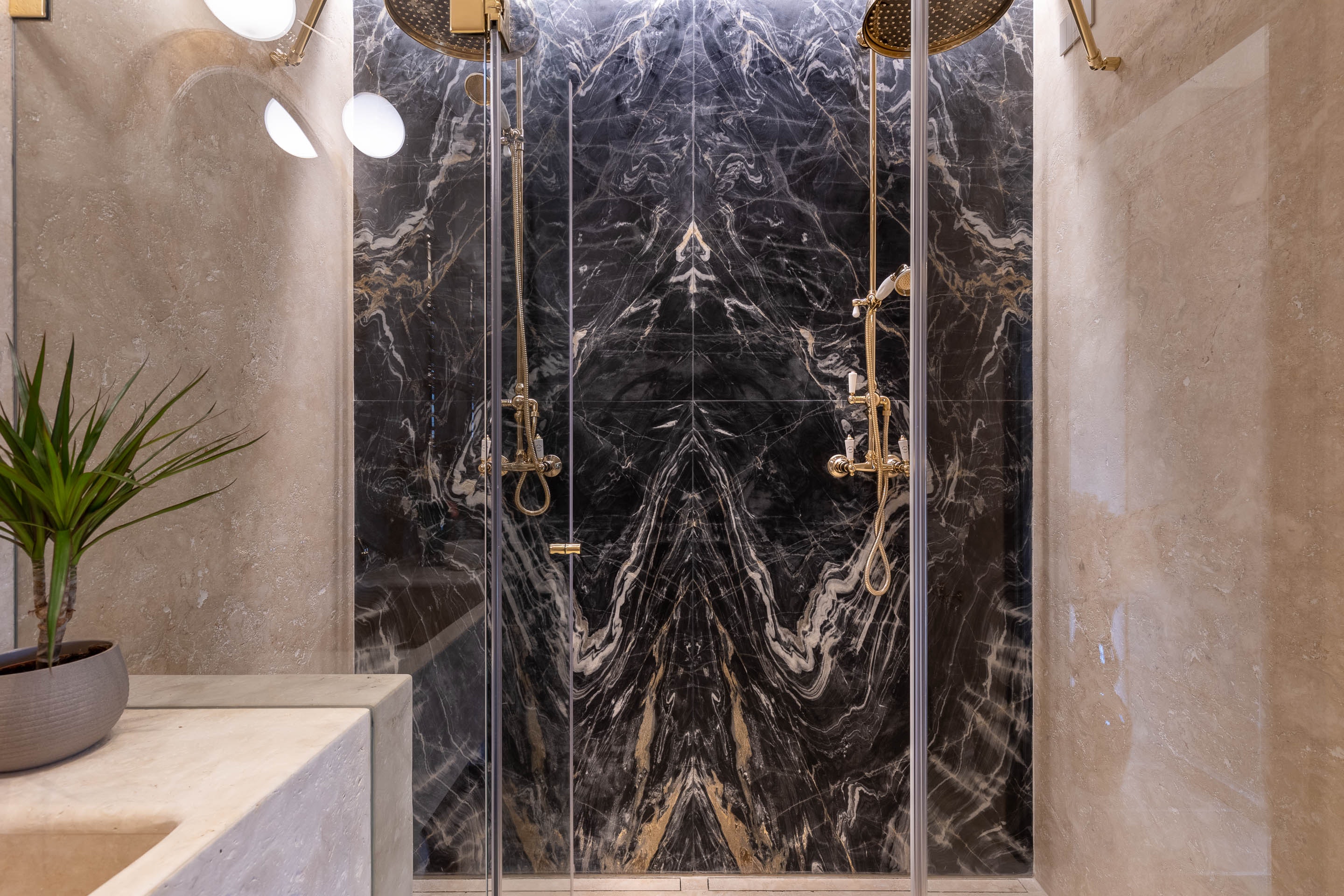 Suite Patio - Shower