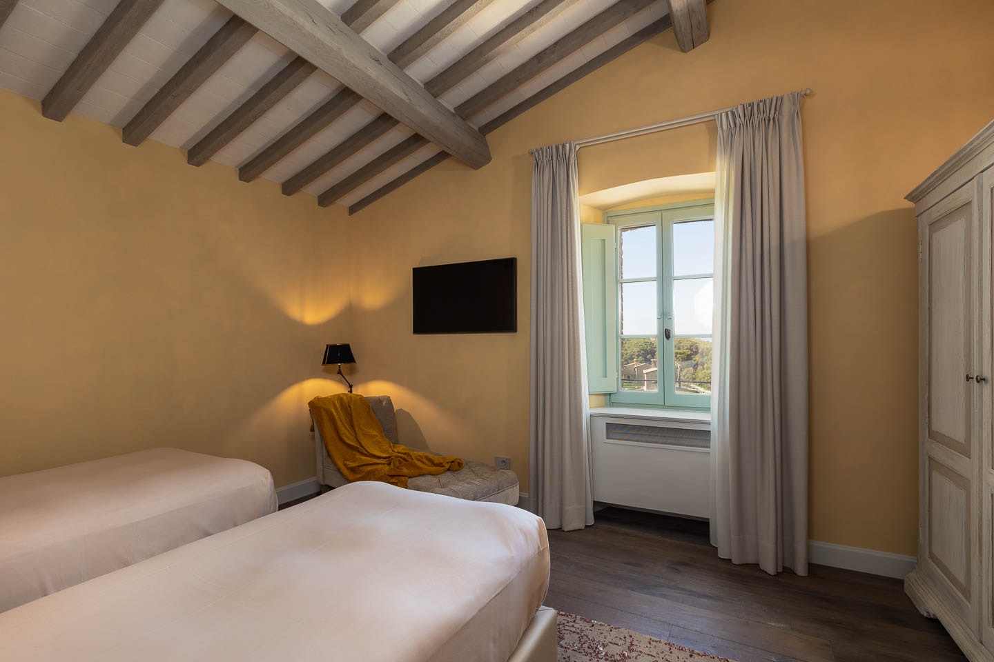 Junior Suite - Bedroom