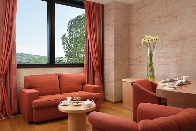 Classic Room - Living Area
