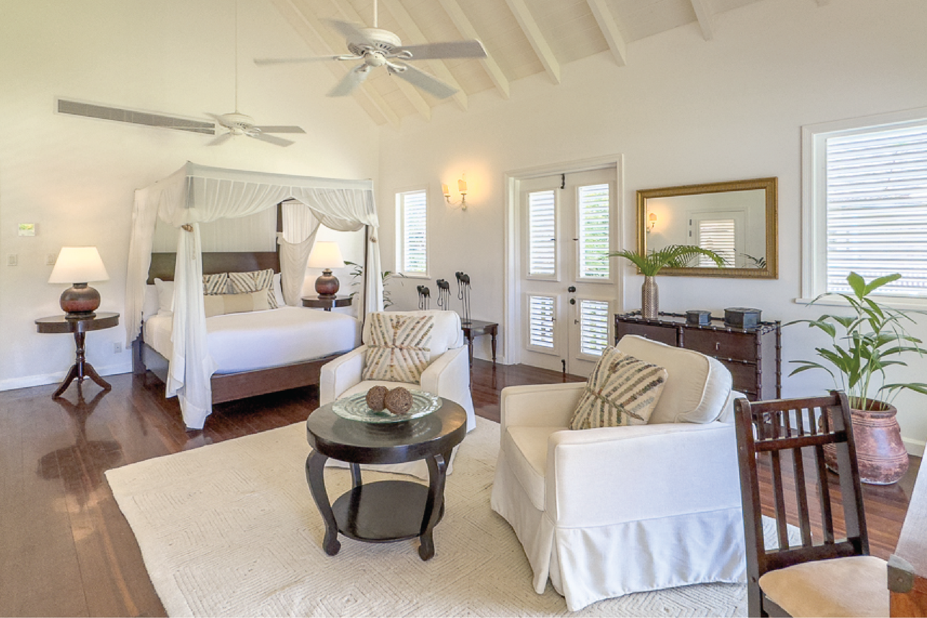 Junior Suite - Living Area