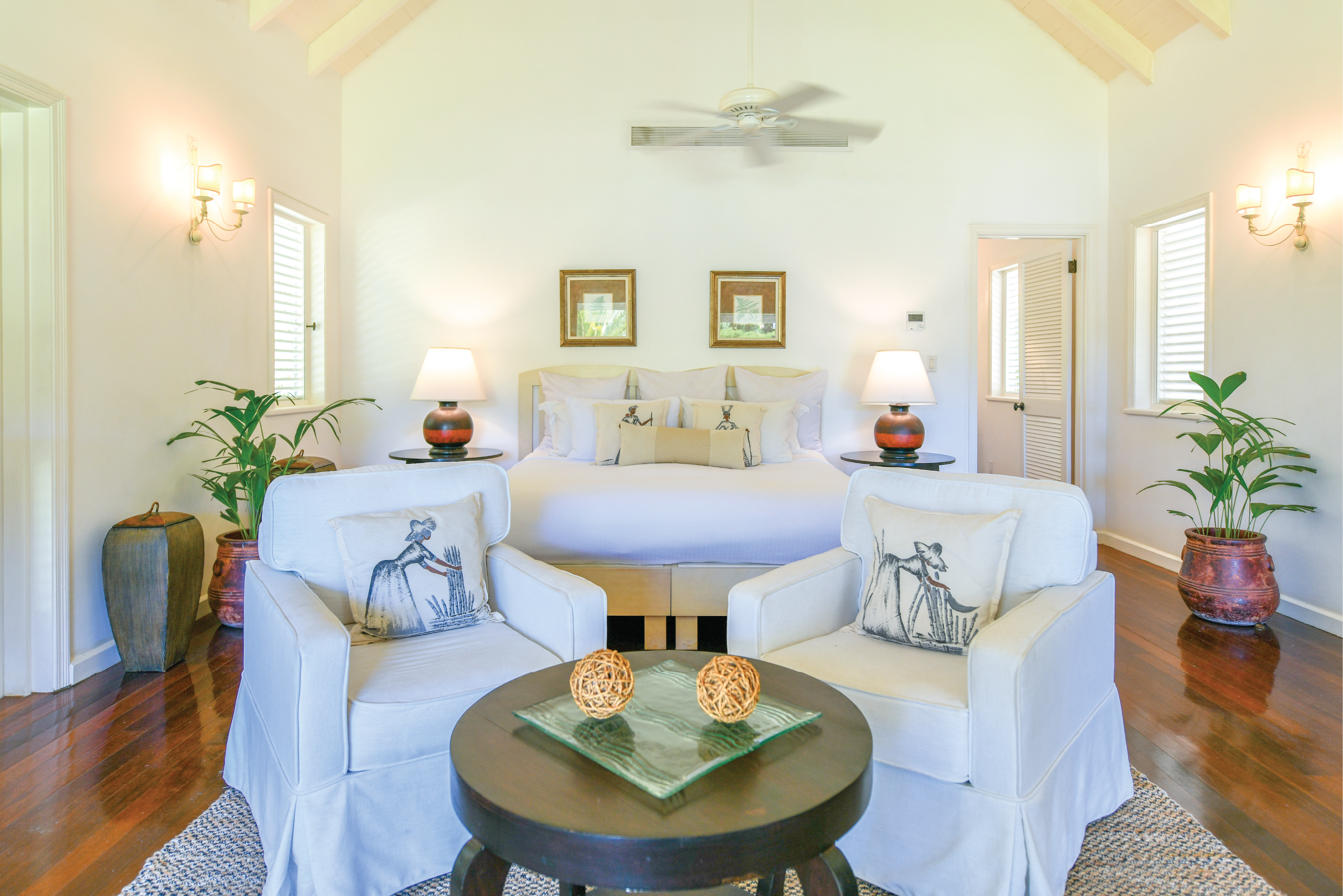 Junior Suite - Living Area