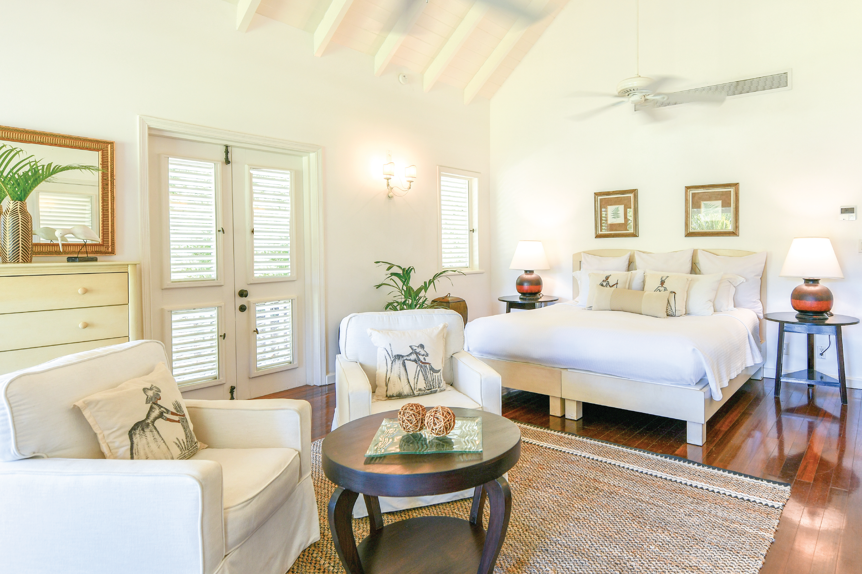 Junior Suite - Living Area