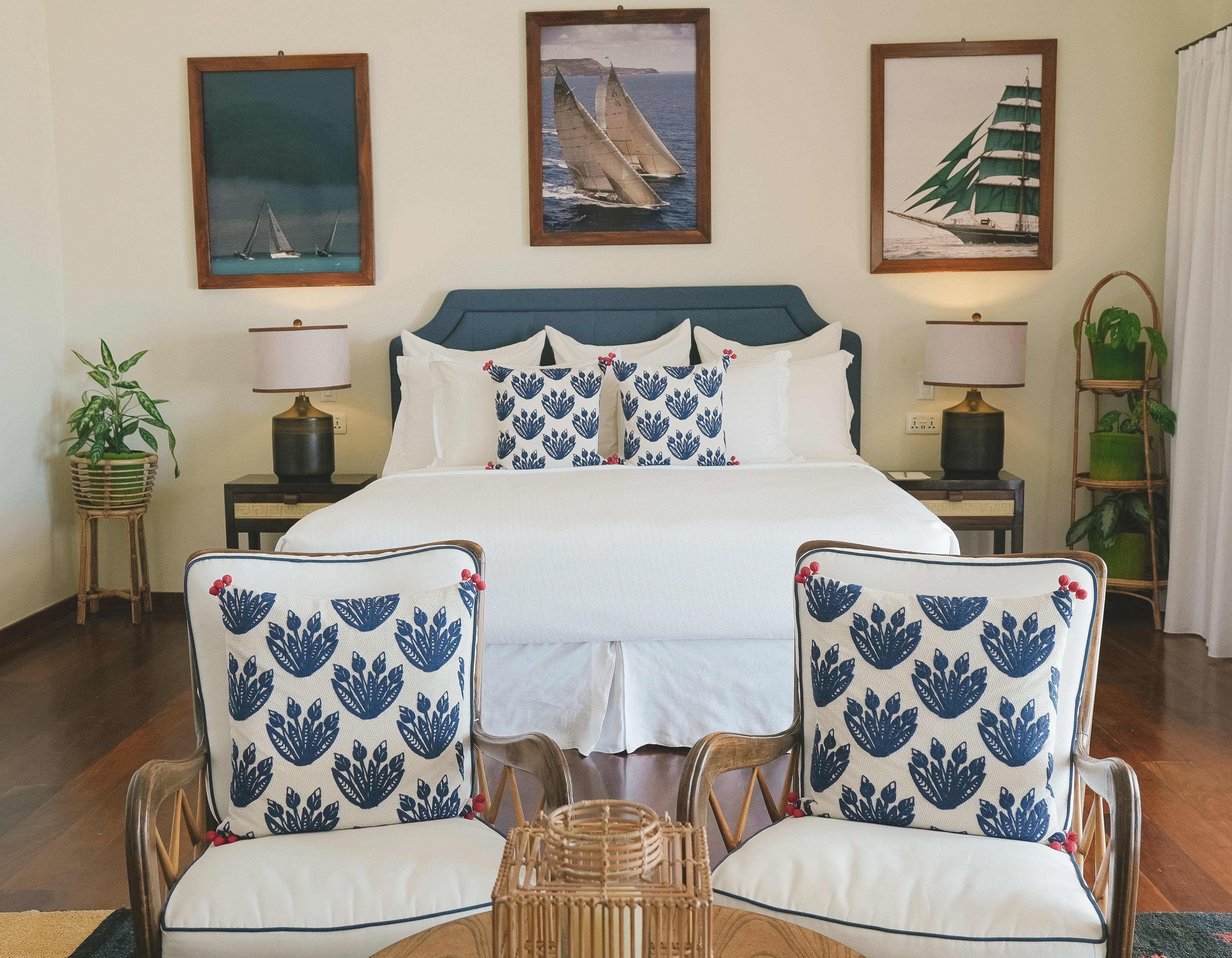 Hillside Pool Suite - Bedroom