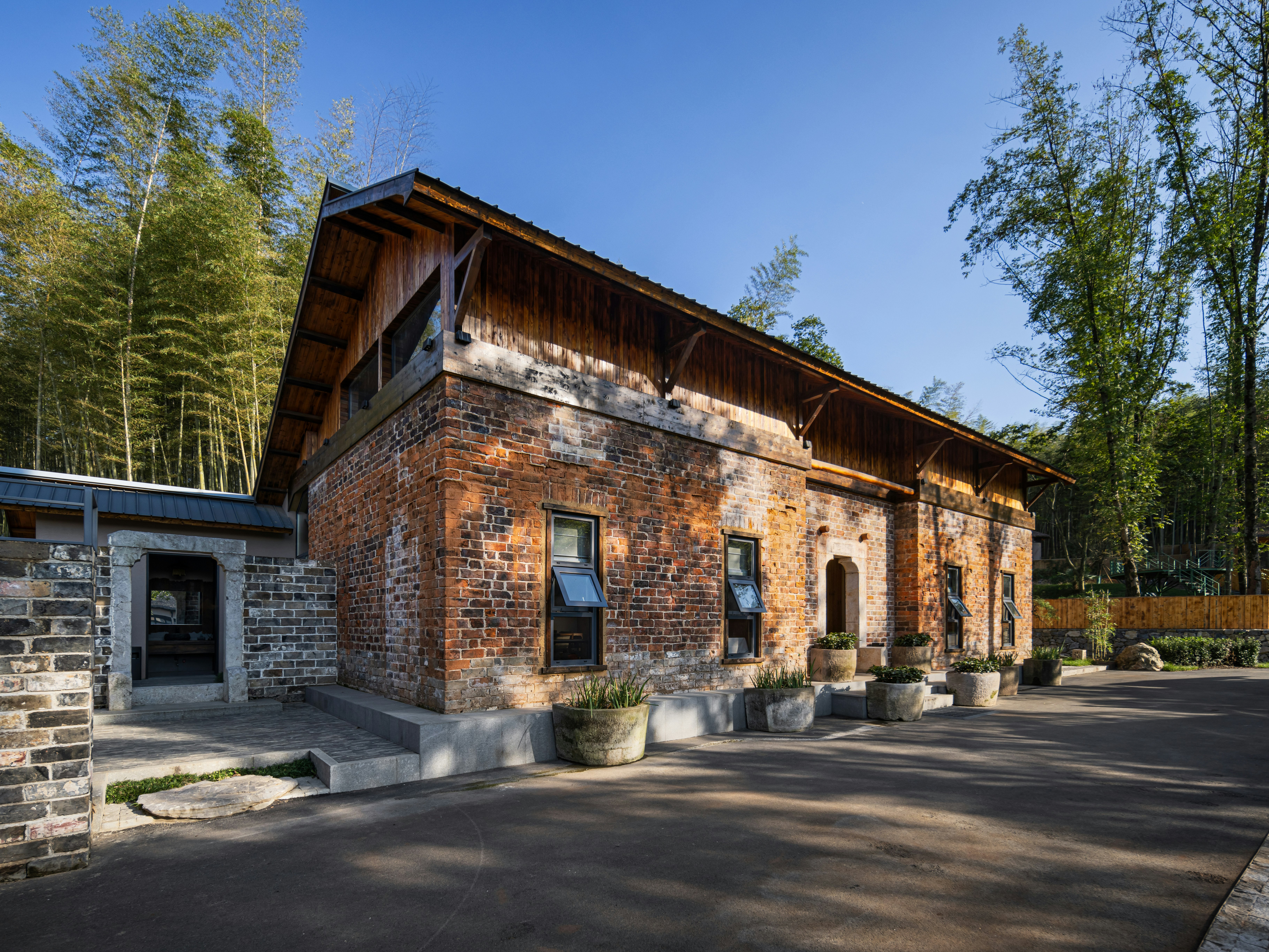 INTO Hotel Chibi - Reception